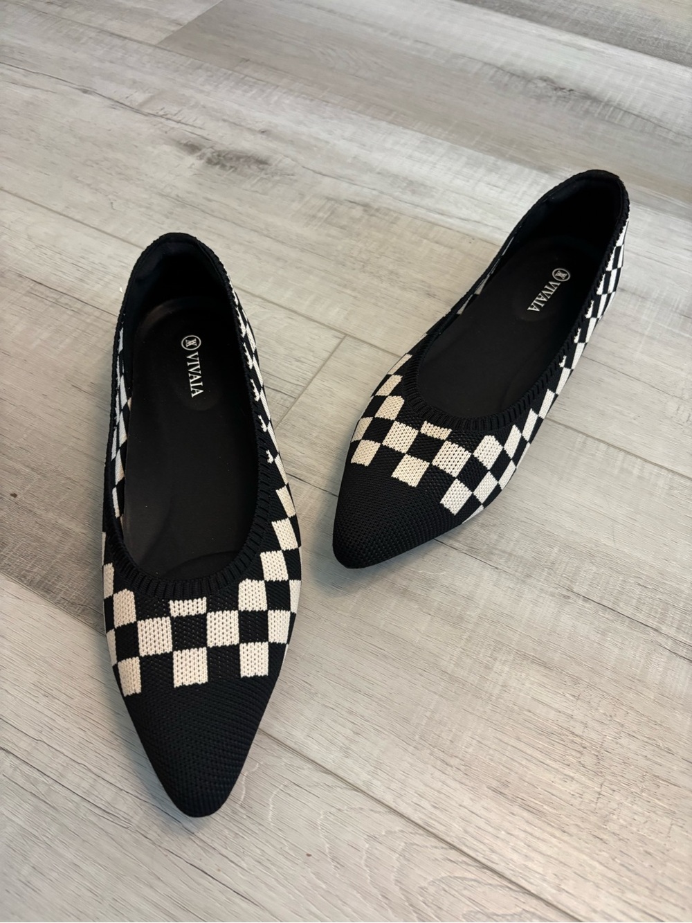 VIVAIA Checkerboard Pointed Toe Knit Flats NWOT Women’s 41.5 / US 10-10.5